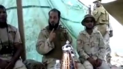 بالفيديو.. الداعية السعودى محمد العريفى يشارك في القتال ضد الحوثيين باليمن