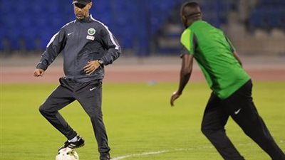 المدير الفني للمنتخب السعودي يطير إلى ماليزيا
