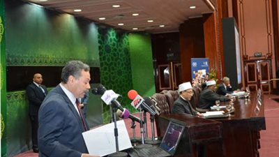 وزير التعليم يحيل المتورطين في واقعة حرق الكتب للتحقيق