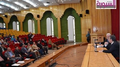 الرافعي:  رقابة صارمة على المدارس الإخوانية.. والتحفظ علي الكتب الممنوعة بدون حرقها 








