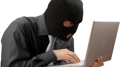 أغبي لص يلتقط صور 