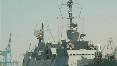 عقب تهديد السعودية.. إيران تُحرك 9 سفن حربية تجاه باب المندب .. والبحرية الأمريكية تتأهب
