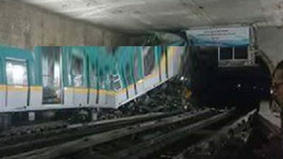 حادث تصادم في محطة العباسية يسفر عن إصابة سائقى قطارى المترو 

