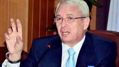 التعليم العالي: ربط حصول طالب الجامعة على شهادة التخرج بمحو الأمية  