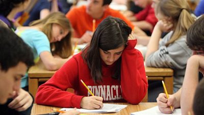 ننشر.. مراجعات الصف الاول الثانوي في جميع المواد