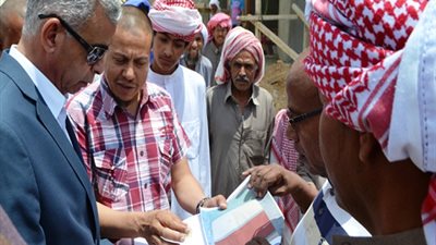 محافظ السويس يتفقد اعمال إنشاء مدرسة قرية عرب العمارين