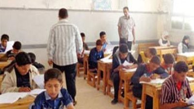 اليوم.. 18522 طالب وطالبة يؤدون امتحانات الشهادة الاعدادية بالإسماعيلية 
