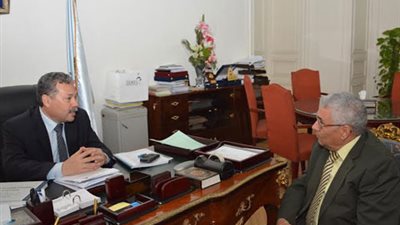 الرافعى يناقش مقترحات تطوير التعليم ويناقش أساليب الحوكمة والشفافية