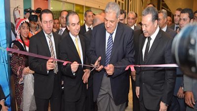 محلب يشارك في مؤتمر