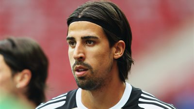 خضيرة على بعد خطوات من الانضمام للسيدة العجوز