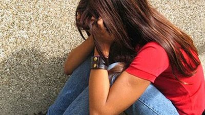 طالبة تتهم مدرس بالتعدي عليها جنسيا وملامسة جسدها داخل حجرة الرسم بمعهد أزهري ميت غمر