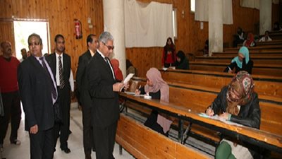 السبت ..36 ألف طالب وطالبة يؤدون الامتحانات بجامعة جنوب الوادي