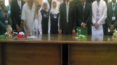 إدارة الخارجة التعليمية تكرم الطلبة المتفوقين