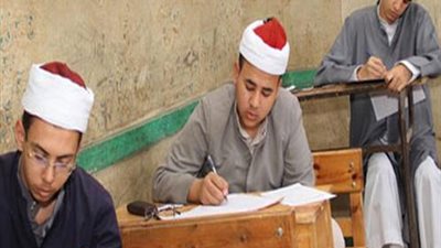 سوهاج الأزهرية: رئيس اللجنة والمراقبين يخرجون في حماية الأمن خوفا من أولياء الامور