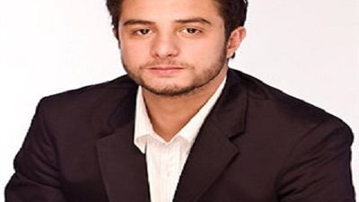 االفيشاوي يوقع علي فيلم 