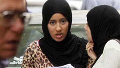 استقرار حالة طالبه ثانوى بعد ابتلاعها دبابيس بأمتحان الفيزياء في أسيوط