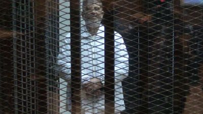 جامعة الزقازيق: فصل الرئيس المعزول محمد مرسي نهائيا عقب   تسلم مذكرة بالأحكام الصادرة ضده

