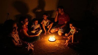 أولياء الأمور يستنجدون بمحافظ القليوبية لمنع انقطاع التيارالكهربي أثناء الامتحانات