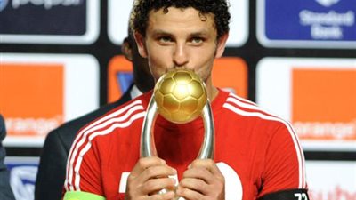 فيديو .. حسام غالى يتقبل اعتذار حازم امام