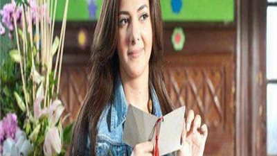 لهفة تلجأ لحيلة جديدة للشهرة .. و غباء جارتها يفضحها