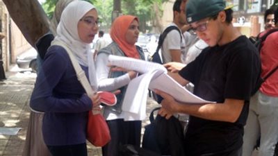 طلاب الثانوية : امتحان التاريخ اصابان بـ