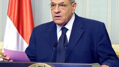 اليوم.. محلب يجتمع برؤساء تحرير الصحف لمناقشة قانون مكافحة الارهاب