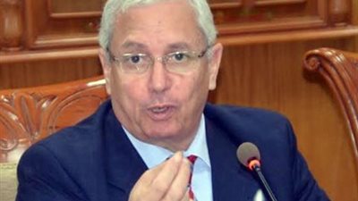 الأعلي للدرسات العليا: زيادة البعثات العلمية للخارج وإنشاء قاعدة بيانات للتخصصات المطلوبة