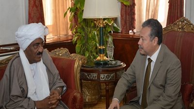 الرافعى يبحث مع سفير السودان معادلة الشهادة الثانوية بالبلدين.. وزيادة مدة إقامة الطلاب السودانيين