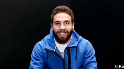 ريال مدريد يمدد عقد نجمه الى 2020