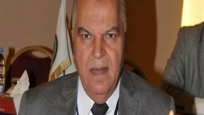 نقيب المعلمين: تطبيق القانون الجديدعلي المعلمين سيؤدي الي تخفيض مرتباتهم ..الطرد من جنته هدفه الفتنة