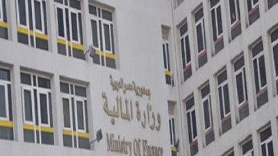 المالية تفجر مفاجأت جديدة حول  مرتبات العاملين بالدولة لتفادي سلبيات القانون الجديد