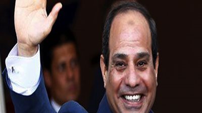 مصر بتفرح.. السيسى يصل المسرح الفنى بالإسماعيلية لحضور حفل عمر خيرت احتفالاً بالقناة

