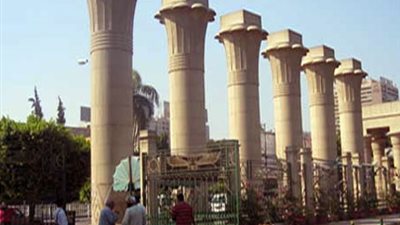 وقف قبول طلاب الدبلومات  في التعليم المفتوح بحقوق وإعلام  القاهرة وعين شمس