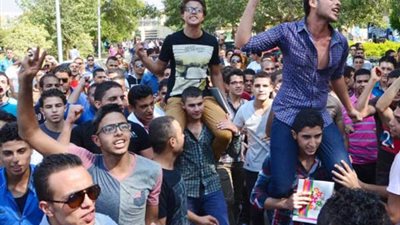 درجات الحضور والقدرات تفجر الأزمة.. 