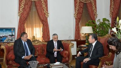 الرافعى يلتقى بمديرى مكتب اليونسكو ببيروت والقاهرة لتطوير دور مركزتعليم الكبار بسرس الليان