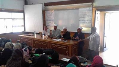 تفعيلاً لمبادرة فضيلة وكيل الأزهر.. دورات تدريبية لمدرسي التعليم الابتدائي
