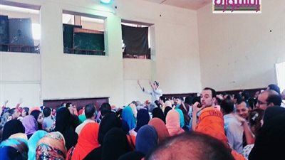 المديريات  التعليمية فشلت في اليوم الاول لتوقيع عقود الـ 