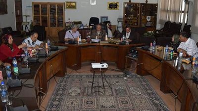 بالفيديو.. رئيس جامعة سوهاج  يترأس اجتماع طارىء لكلية العلوم لتشكيل لجنة لاختيار 
