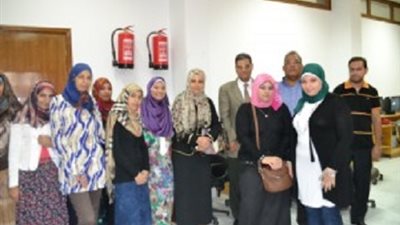 جامعة قناة السويس تنظم دورات في التنمية البشرية واللغات للطلاب 

