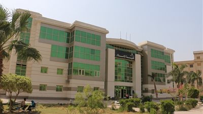 رئيس جامعة بنى سويف :طلاب كلية الإعلام فى الإذاعة المصرية
