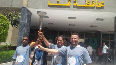 قنا تستقبل شعلة أسبوع شباب الجامعات قادمة من اسوان
