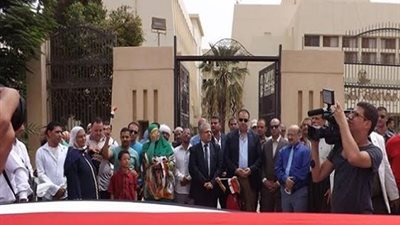 محافظ الفيوم يشارك في مراسم استقبال شعلة أسبوع شباب الجامعات العاشر
