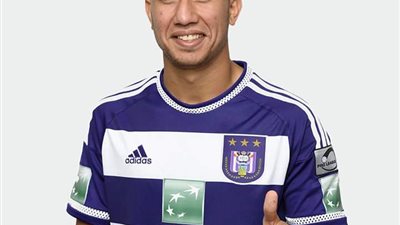 بالصور .. نجم الاهلى يظهر اخيراً بتيشيرت اندرلخت