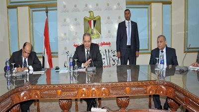 ننشر تفاصيل أول اجتماع لوزير التعليم الجديد 