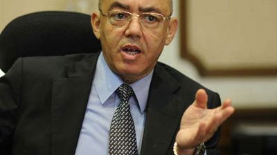 الطيران المدني : 600 جنيه 