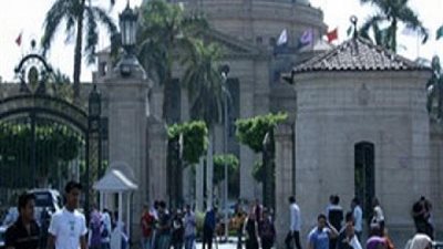 احترس.. الجامعات تمنع دخول الطلاب بالشورت والشبشب و