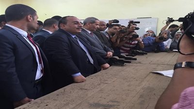 الهلالي يتفقد ورش مدرسة قليوب الثانوية الصناعية بنات