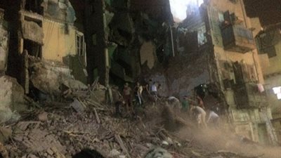 انهيار عقار في شبرا يسفر عن مقتل وإصابة 6 أشخاص
