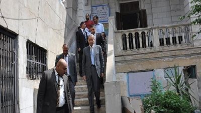 الهلالي يقوم بجولة مفاجئة لإدارة مصر القديمة ويحيل وكيلة الإدارة والمعلمين المتغيبين للتحقيق