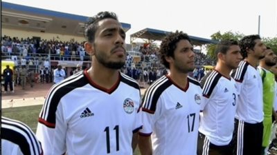 وصول النجم المصرى الى دبى استعداداً للسنغال